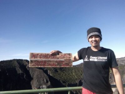 Di puncak Gunung Ciremai, Kabupaten Kuningan, Jawa Barat
